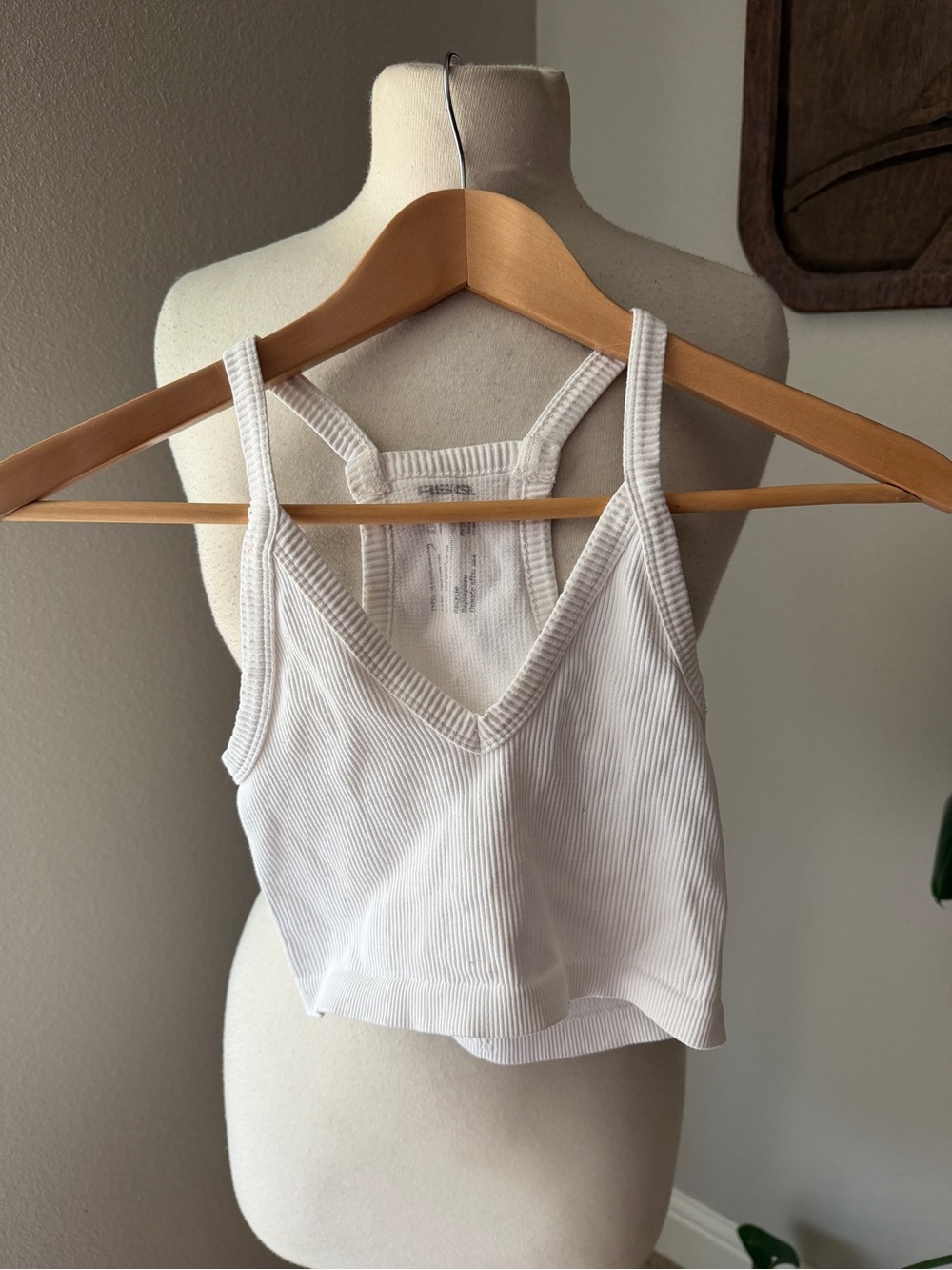 RSQ White Ribbed V-Neck Cropped Cami